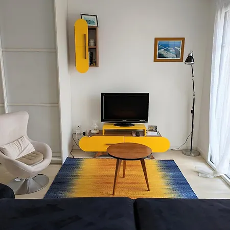 Apartment Centre: Beau Duplex T3 3* Avec Balcon, Parking, A Deux Pas De La Et Des Commerces - Fr-1-420-107 Arcachon