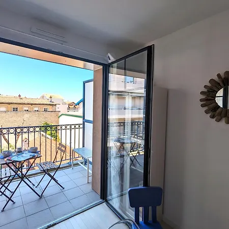 Centre: Beau Duplex T3 3* Avec Balcon, Parking, A Deux Pas De La Et Des Commerces - Fr-1-420-107 Arcachon