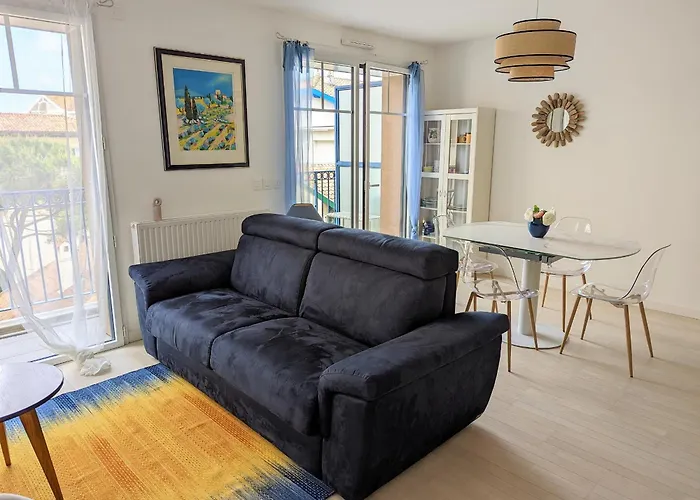 Apartmán Centre: Beau Duplex T3 3* Avec Balcon, Parking, A Deux Pas De La Et Des Commerces - Fr-1-420-107