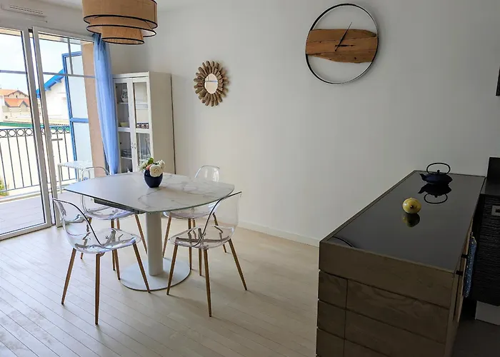 Centre: Beau Duplex T3 3* Avec Balcon, Parking, A Deux Pas De La Et Des Commerces - Fr-1-420-107 Apartmán Arcachon