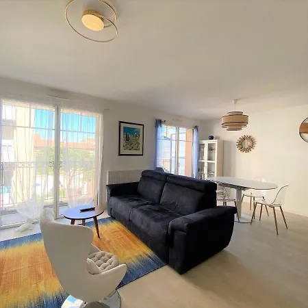 アパート Centre: Beau Duplex T3 3* Avec Balcon, Parking, A Deux Pas De La Et Des Commerces - Fr-1-420-107 *