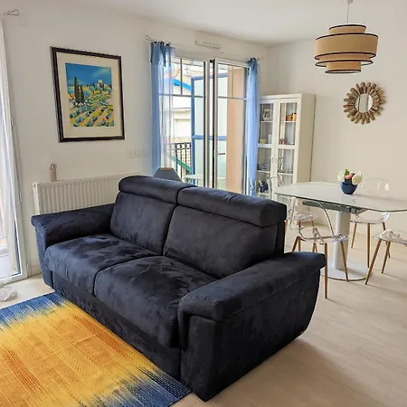 アパート Centre: Beau Duplex T3 3* Avec Balcon, Parking, A Deux Pas De La Et Des Commerces - Fr-1-420-107