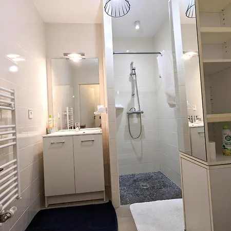 アパート Centre: Beau Duplex T3 3* Avec Balcon, Parking, A Deux Pas De La Et Des Commerces - Fr-1-420-107 *