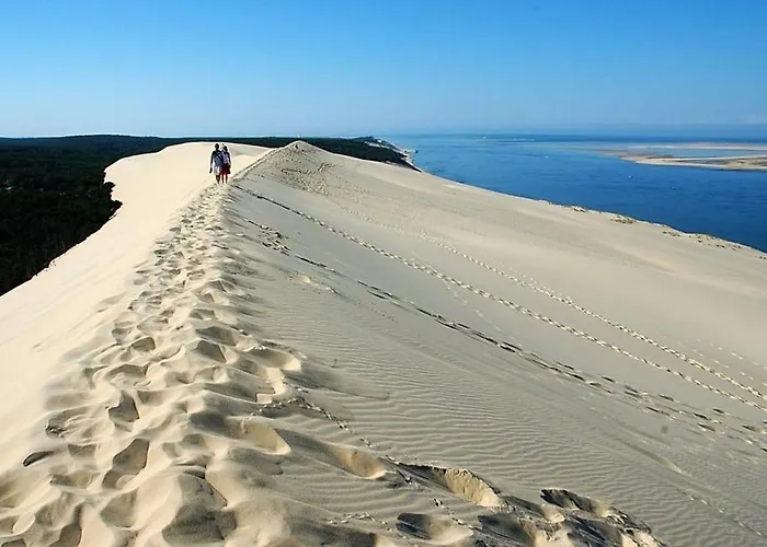 Centre: Beau Duplex T3 3* Avec Balcon, Parking, A Deux Pas De La Et Des Commerces - Fr-1-420-107 Lägenhet