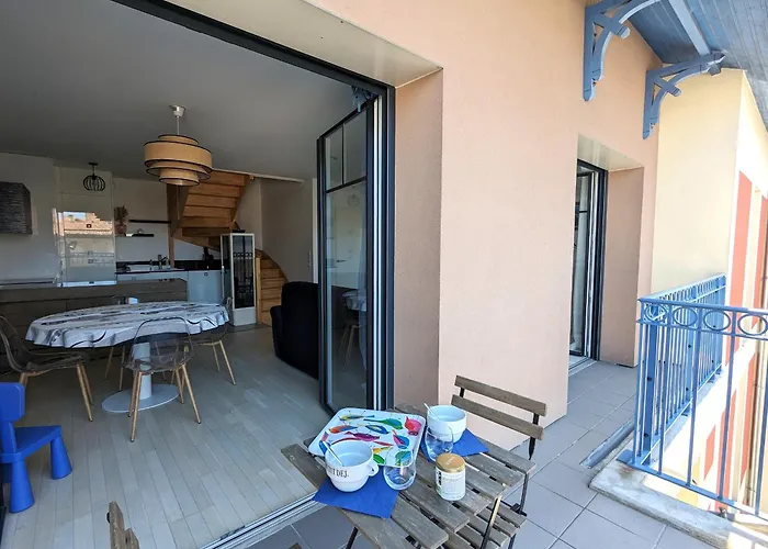 Centre: Beau Duplex T3 3* Avec Balcon, Parking, A Deux Pas De La Et Des Commerces - Fr-1-420-107 * Arcachon