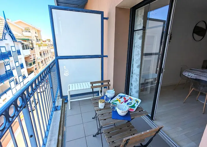 Centre: Beau Duplex T3 3* Avec Balcon, Parking, A Deux Pas De La Et Des Commerces - Fr-1-420-107 Lägenhet